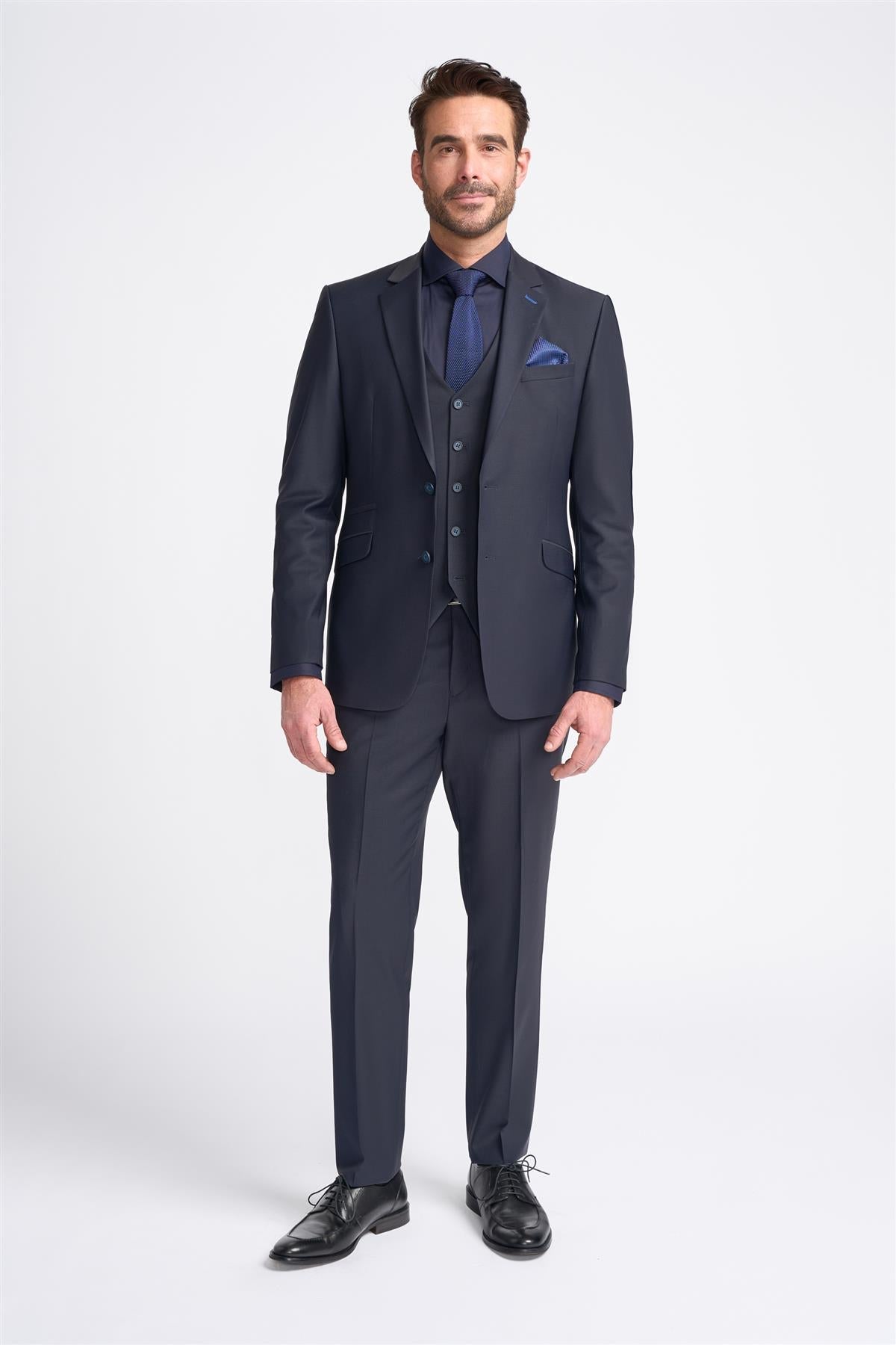 Bond Midnight Suit Front