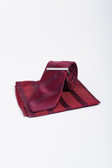 Self stripe wine tie set