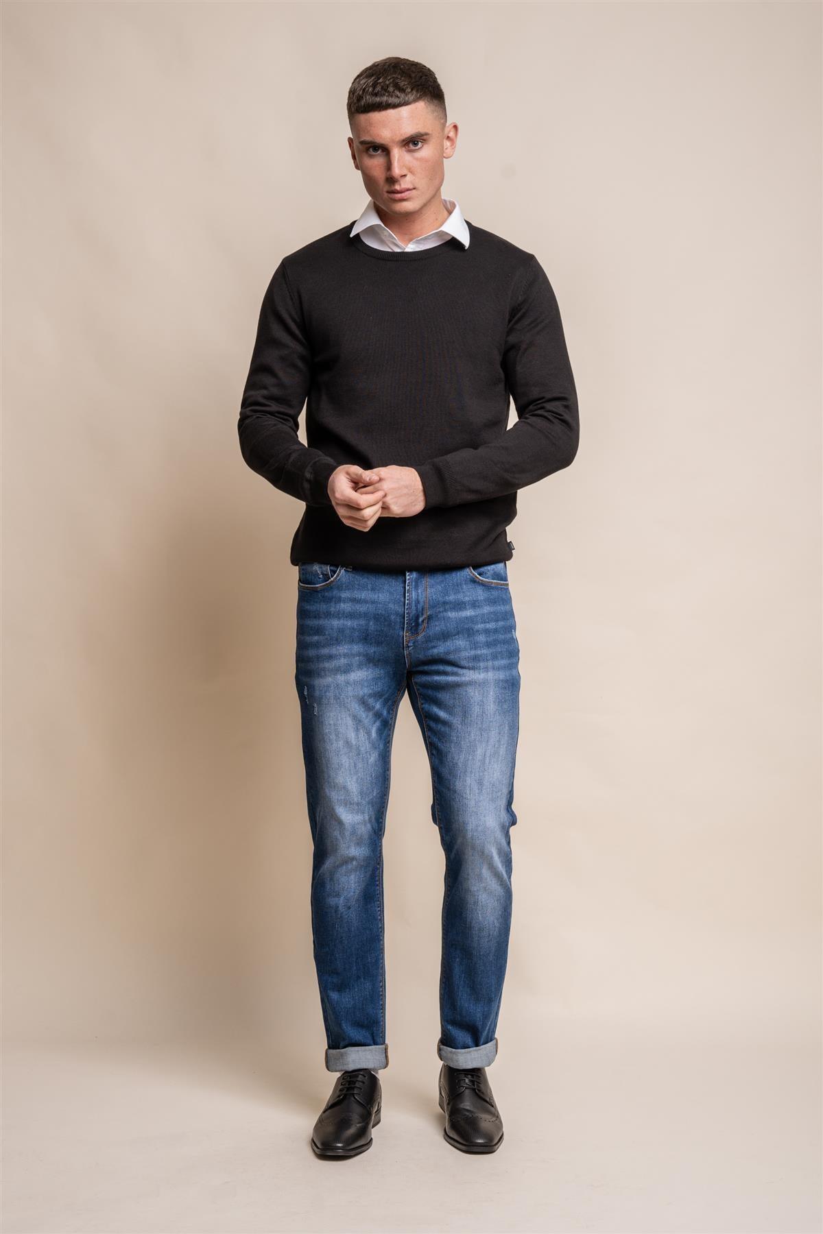 KN101 black crewneck knitwear front