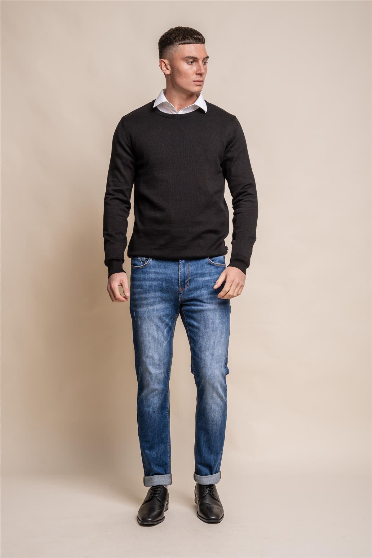KN101 black crewneck knitwear front