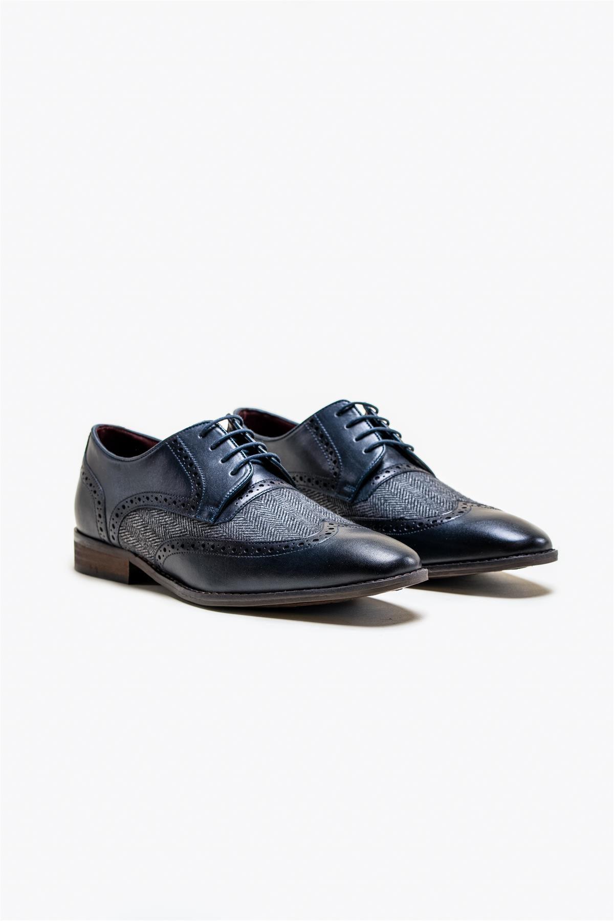 Faro navy shoe front
