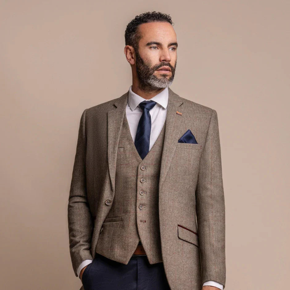 How to Fold the Perfect Pocket Square