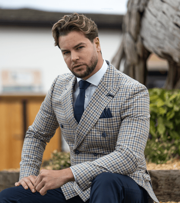 Tie Yourself In With Cavani