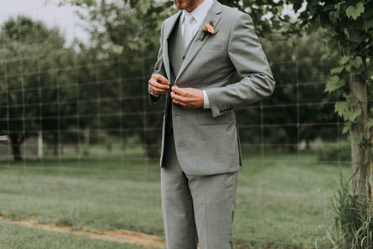 Wedding Attire for Men: Do’s and Don’ts