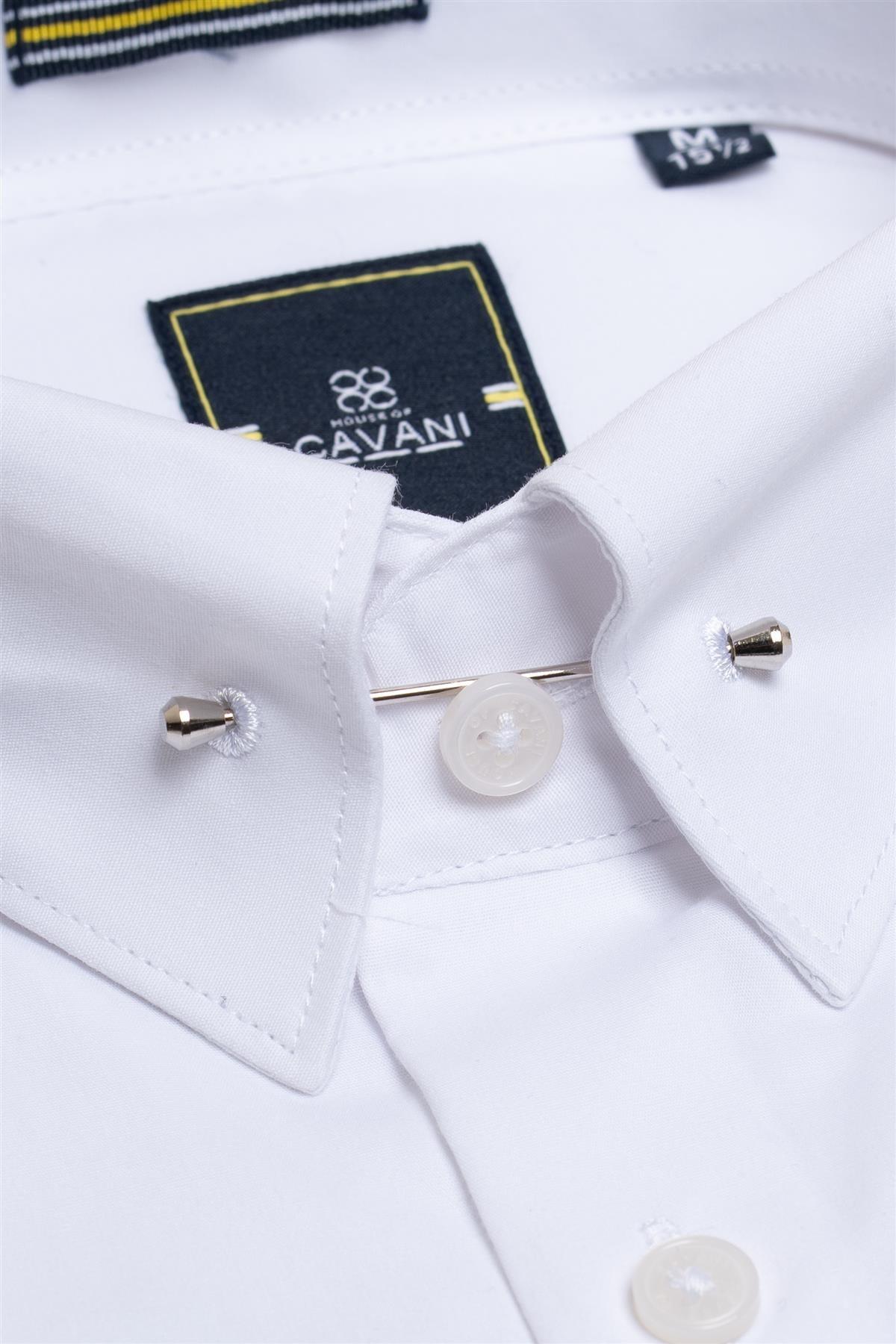 Diaz white shirt detail