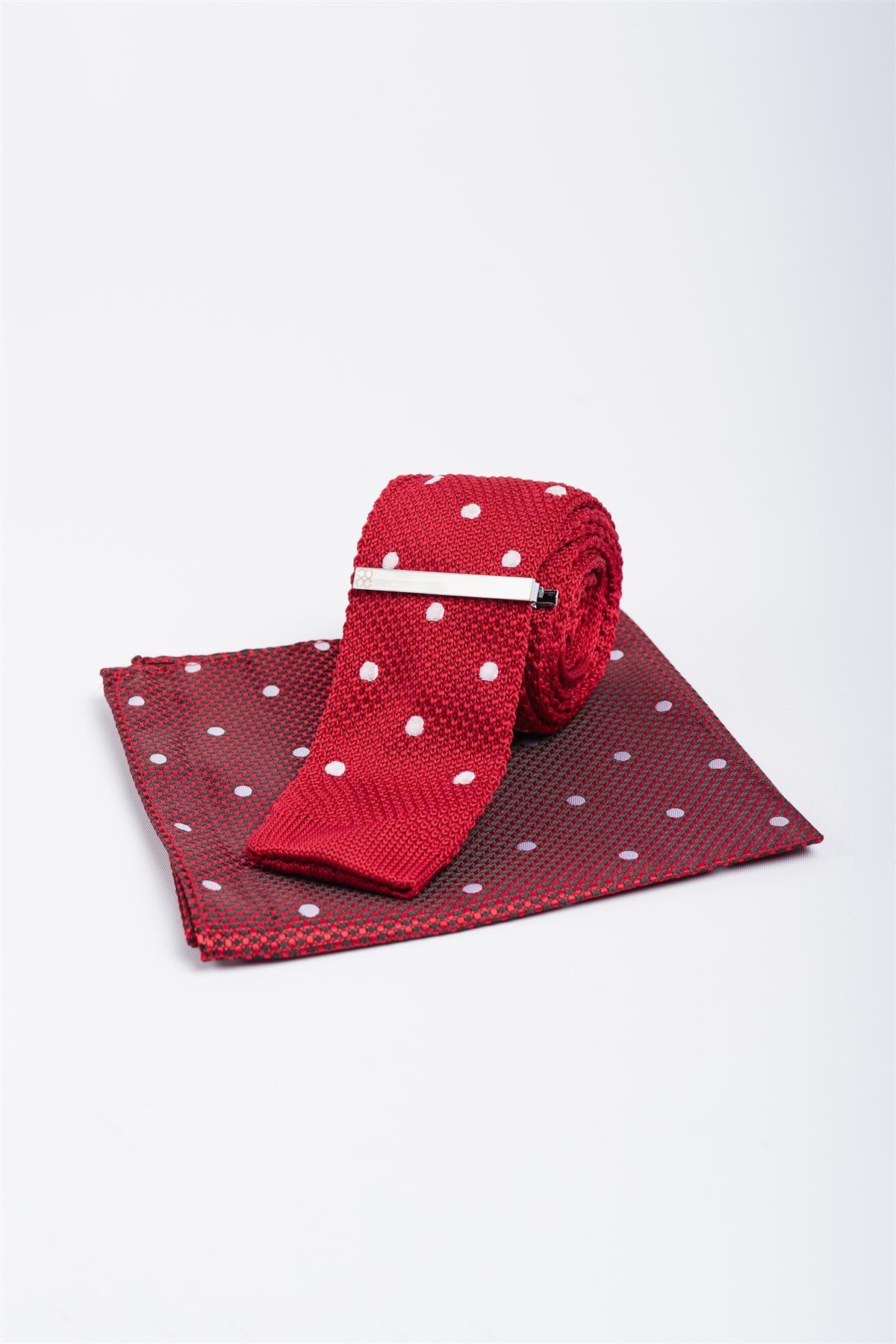 Knitted wine dot tie set