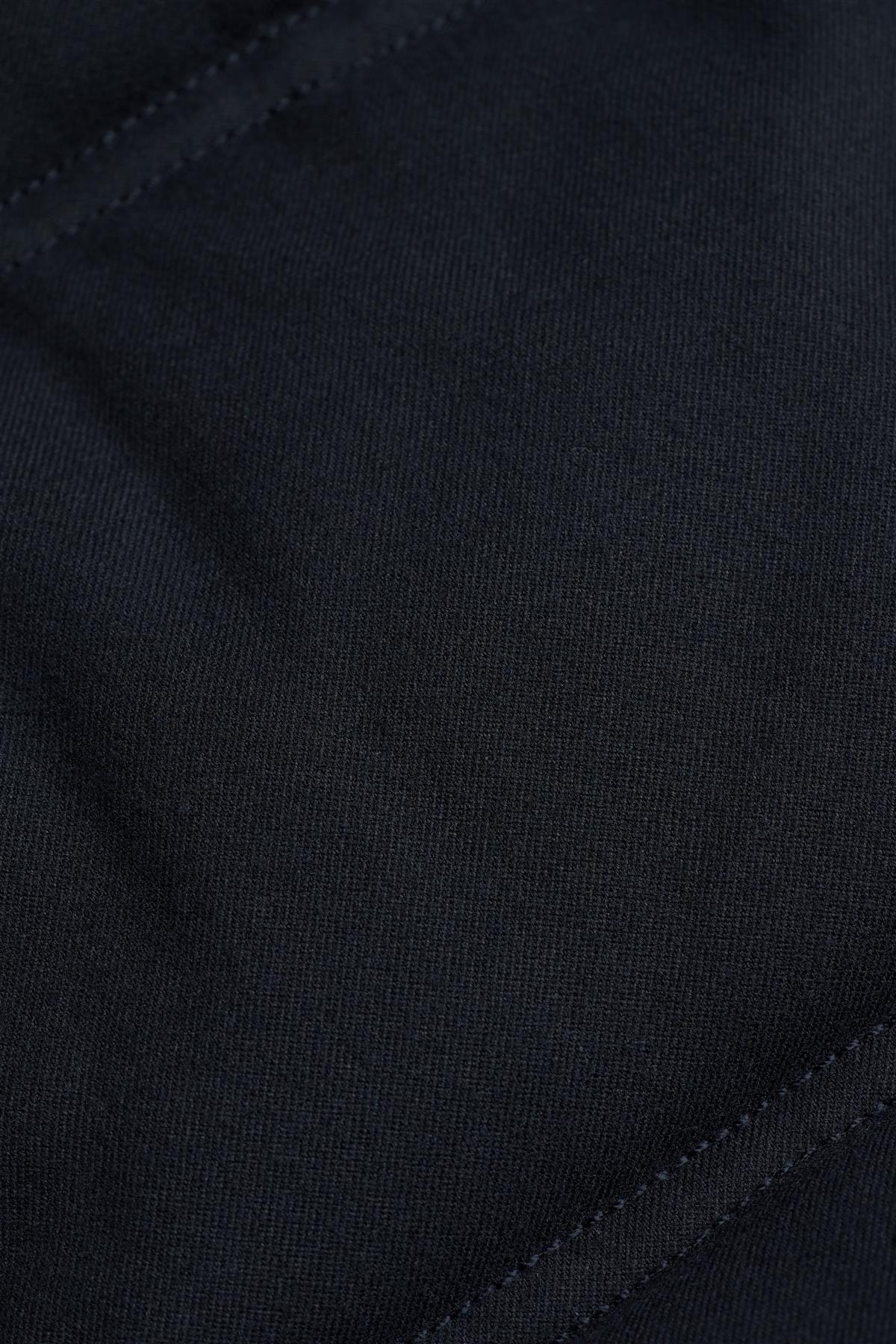 Fennit Navy Gilet