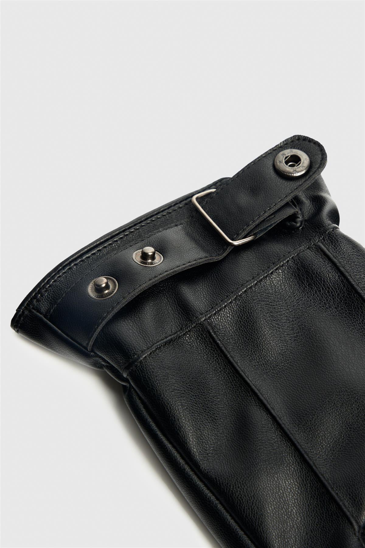 Cavani Gloves