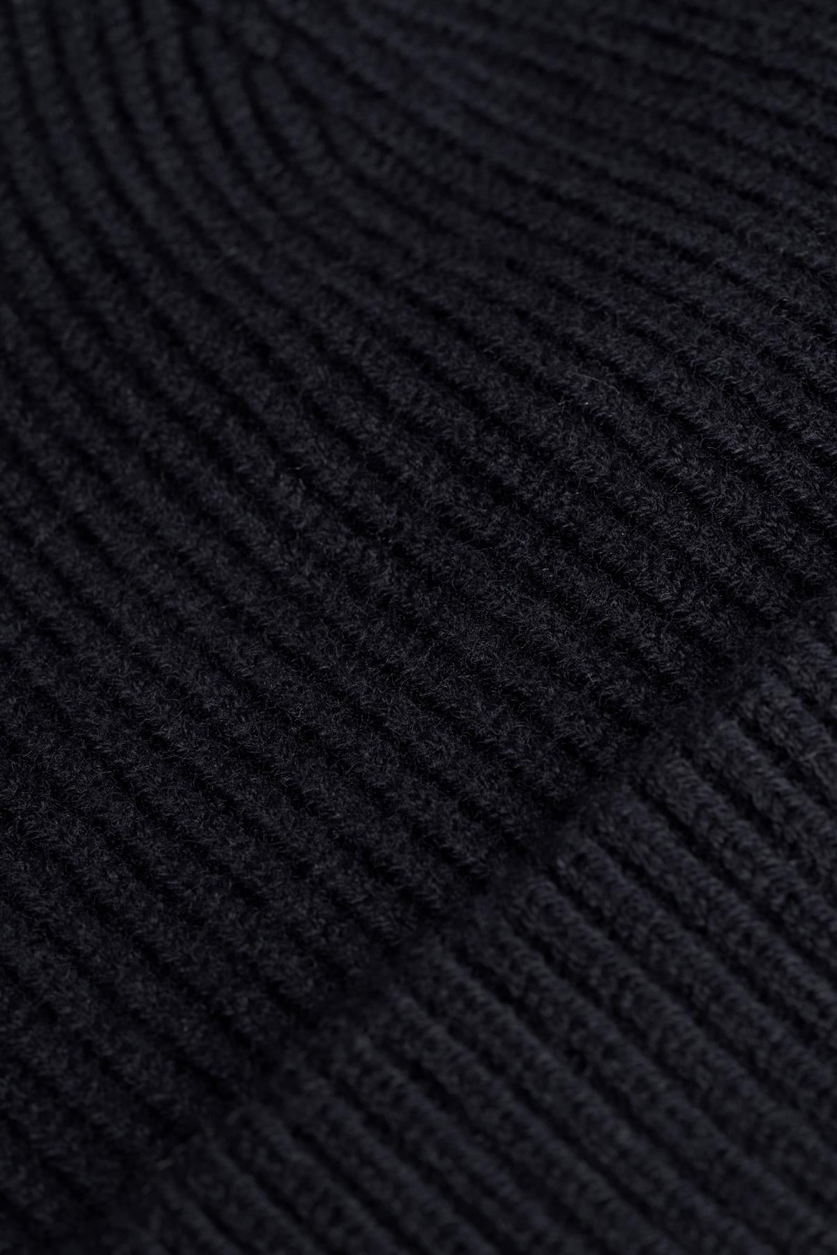 Cavani Beanie Hats