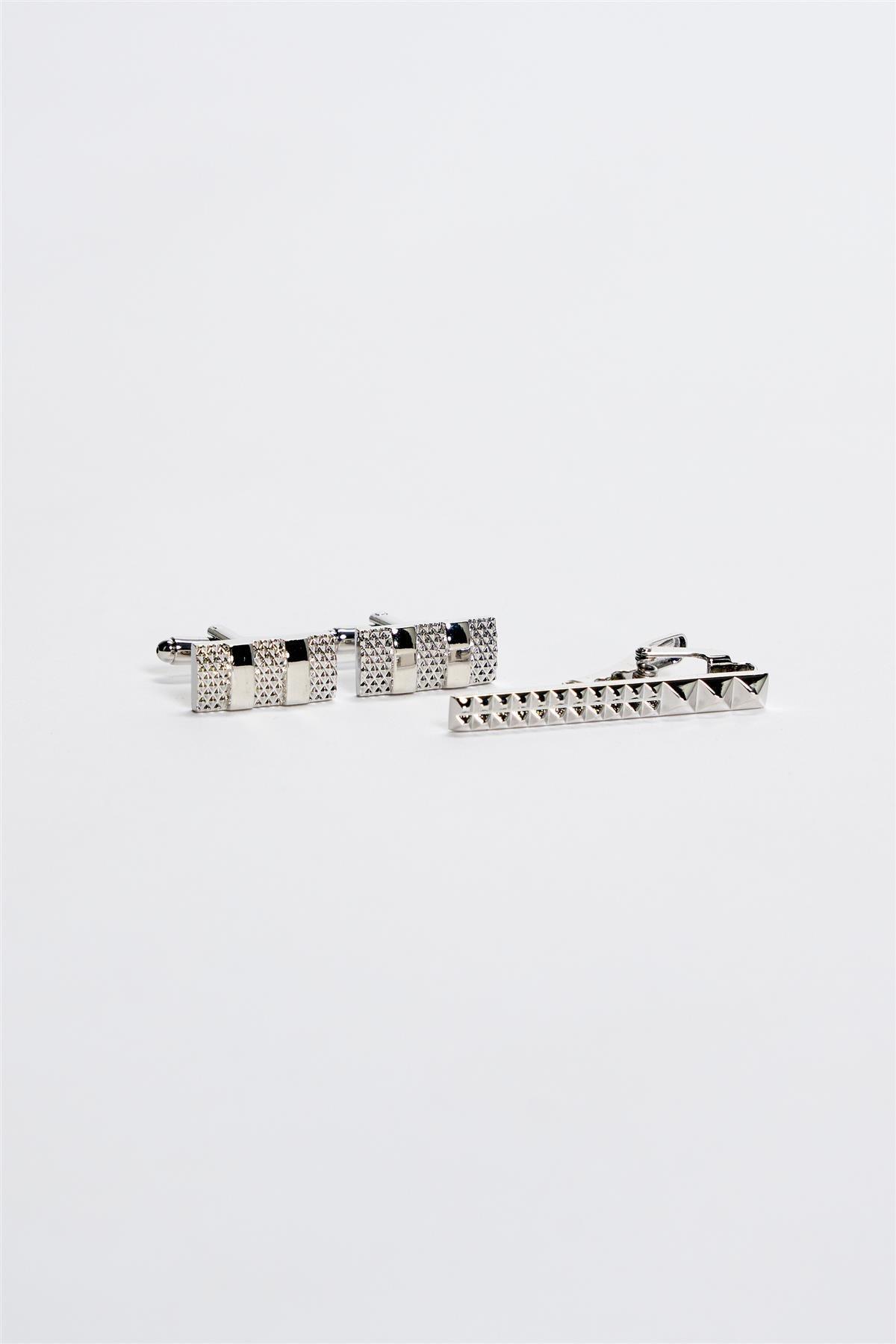 CV07 Cufflinks
