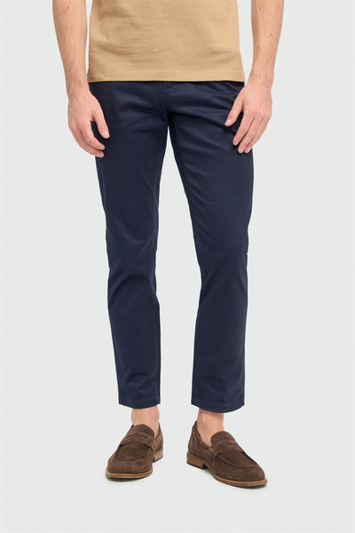 Dakota Chino