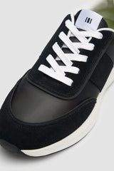 Alanza Black Technical Runner