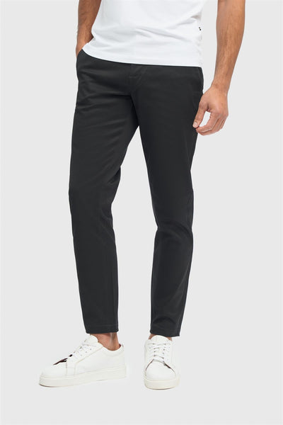 Dakota Chino