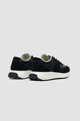 Alanza Black Technical Runner
