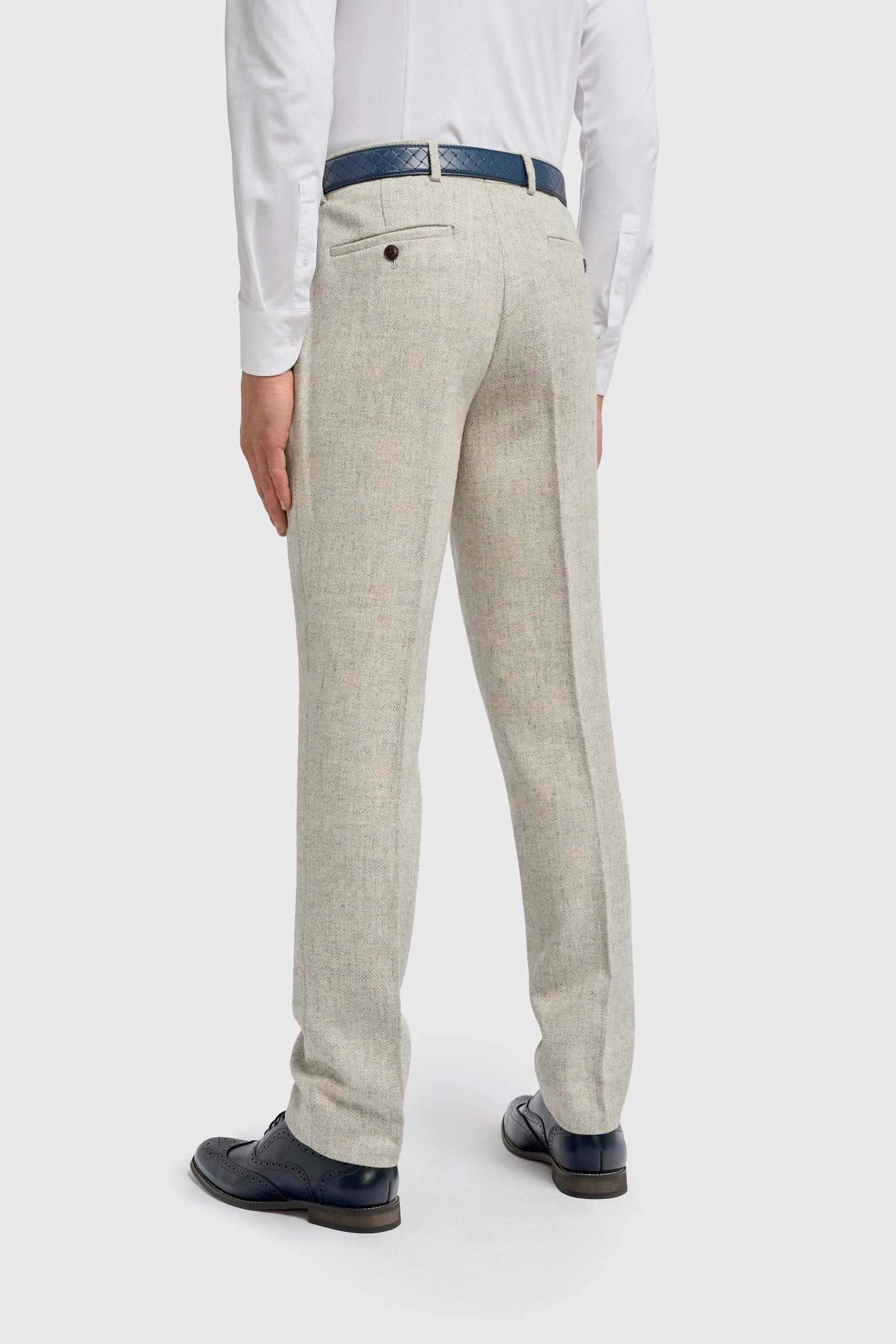 Thomas Pearl Three Piece Suit