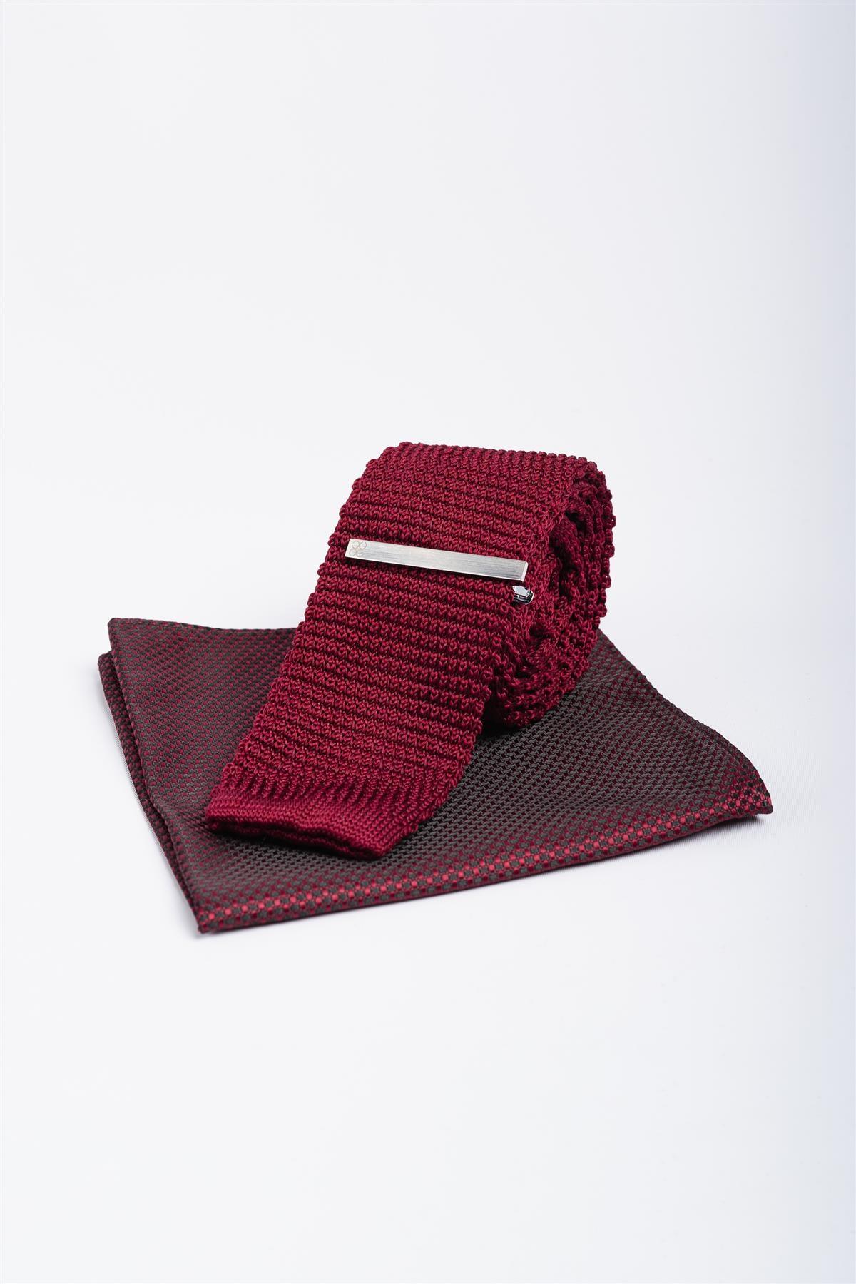 Knitted wine tie set