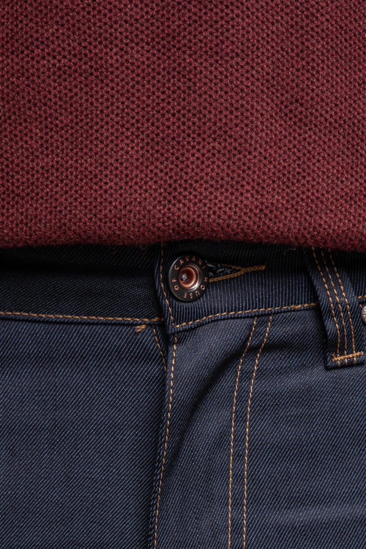 Cole raw jeans front detail